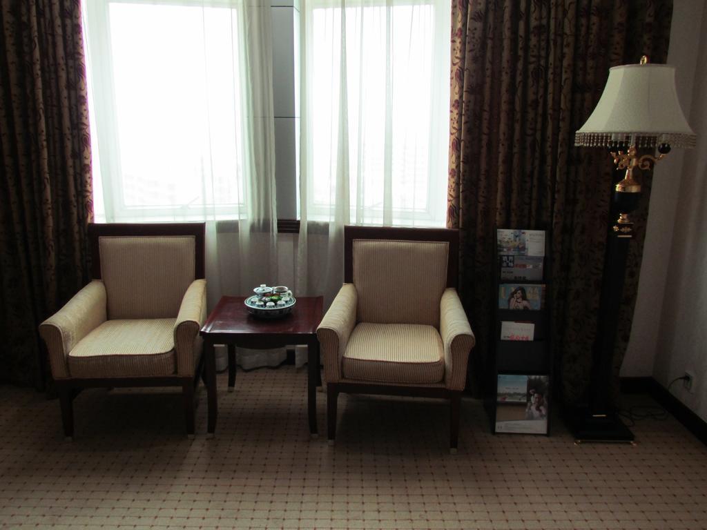 W.Y. Lera Hotel Canton Esterno foto