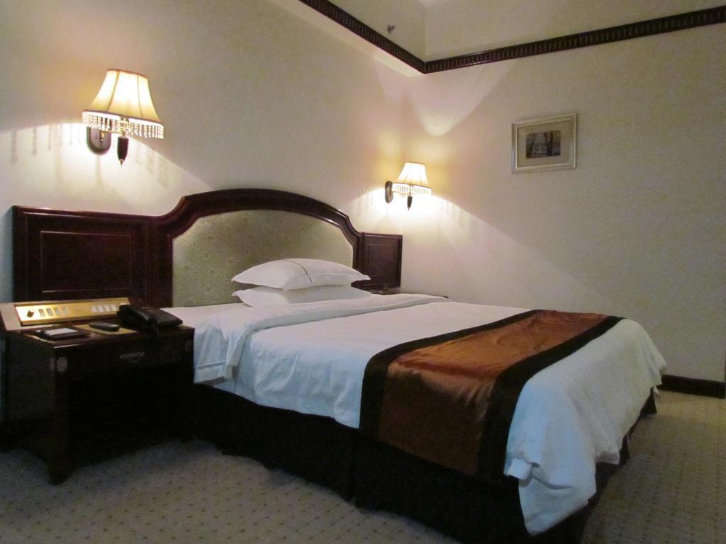 W.Y. Lera Hotel Canton Esterno foto