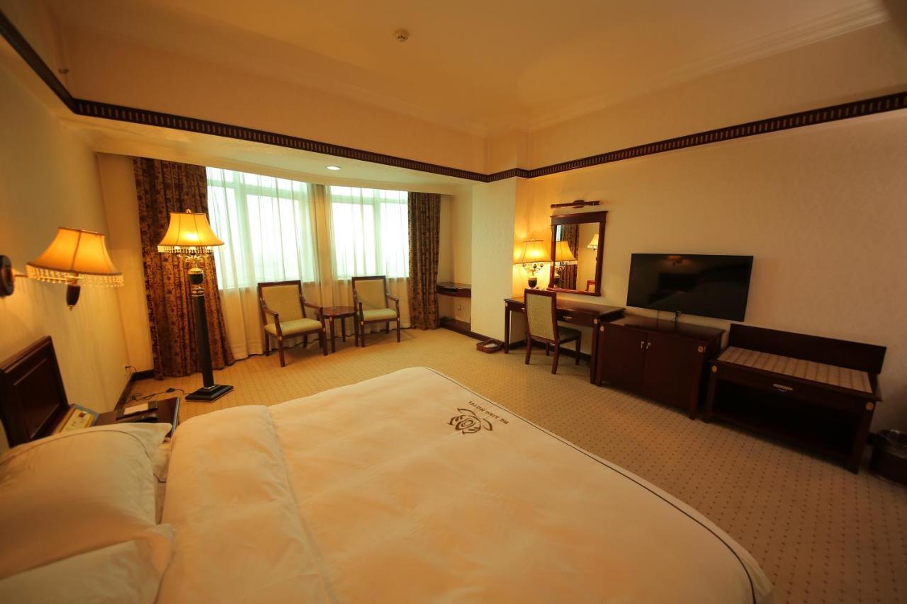 W.Y. Lera Hotel Canton Esterno foto