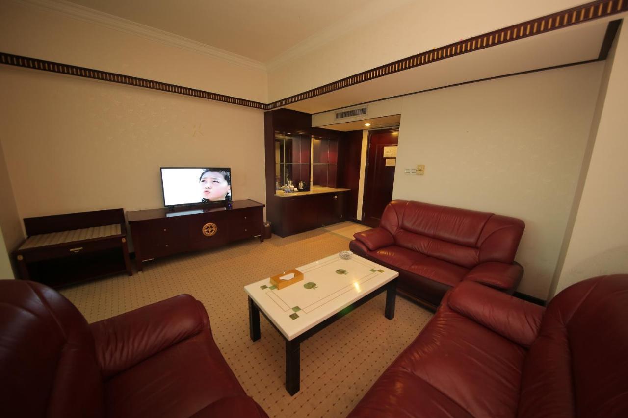 W.Y. Lera Hotel Canton Esterno foto